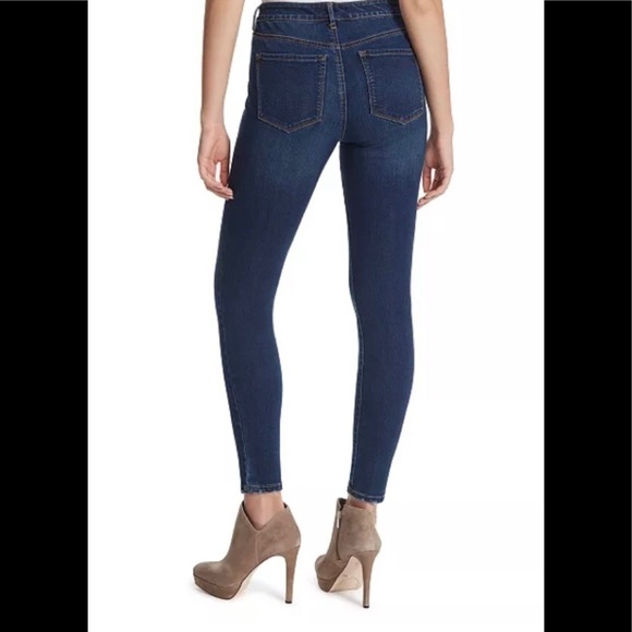 Jessica Simpson High Rise Skinny Jean / size 6/28 / - Picture 2 of 15